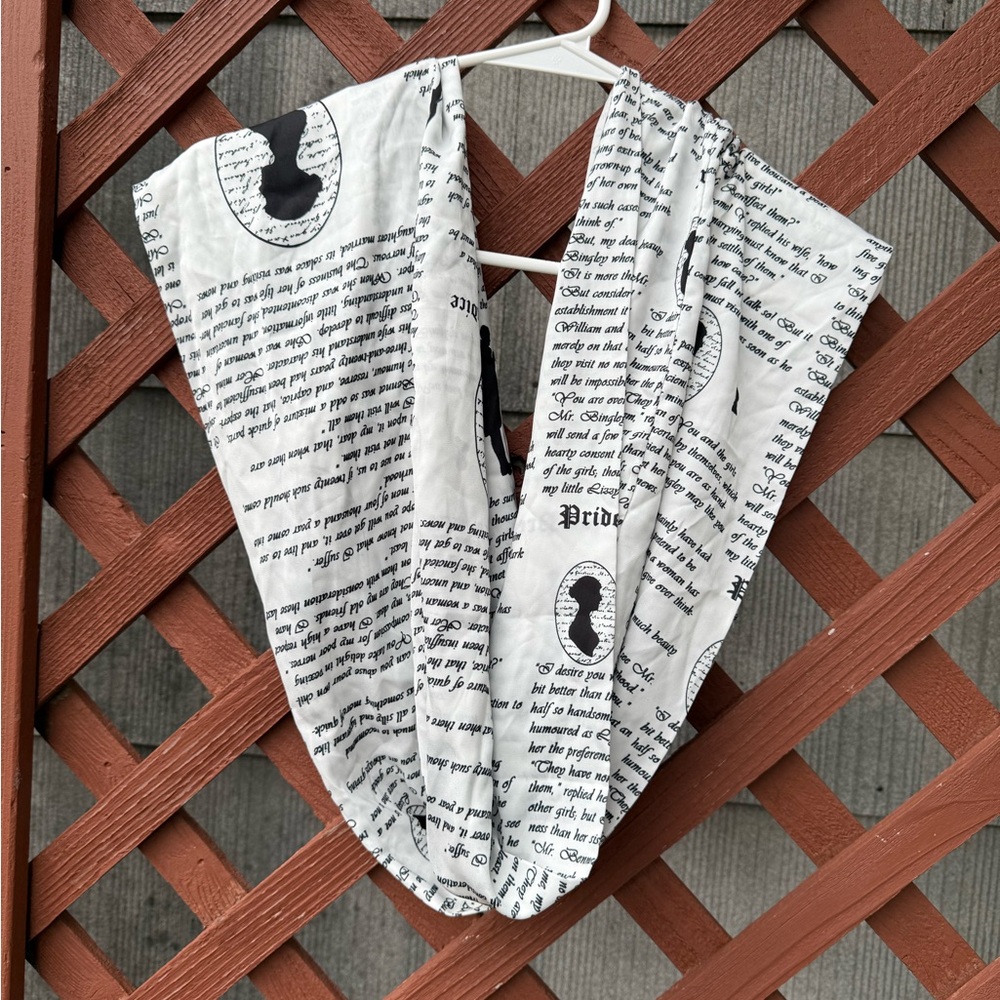 Pride & Prejudice Infinity Scarf – Jane Austen Literary Print